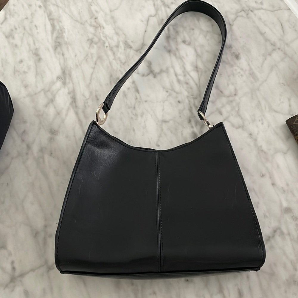Vintage shoulder bag